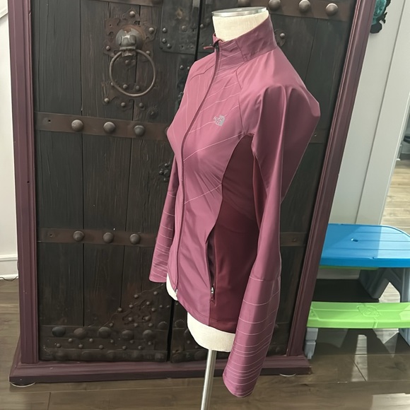 The north face flash dry wind, wall jacket - Picture 10 of 17